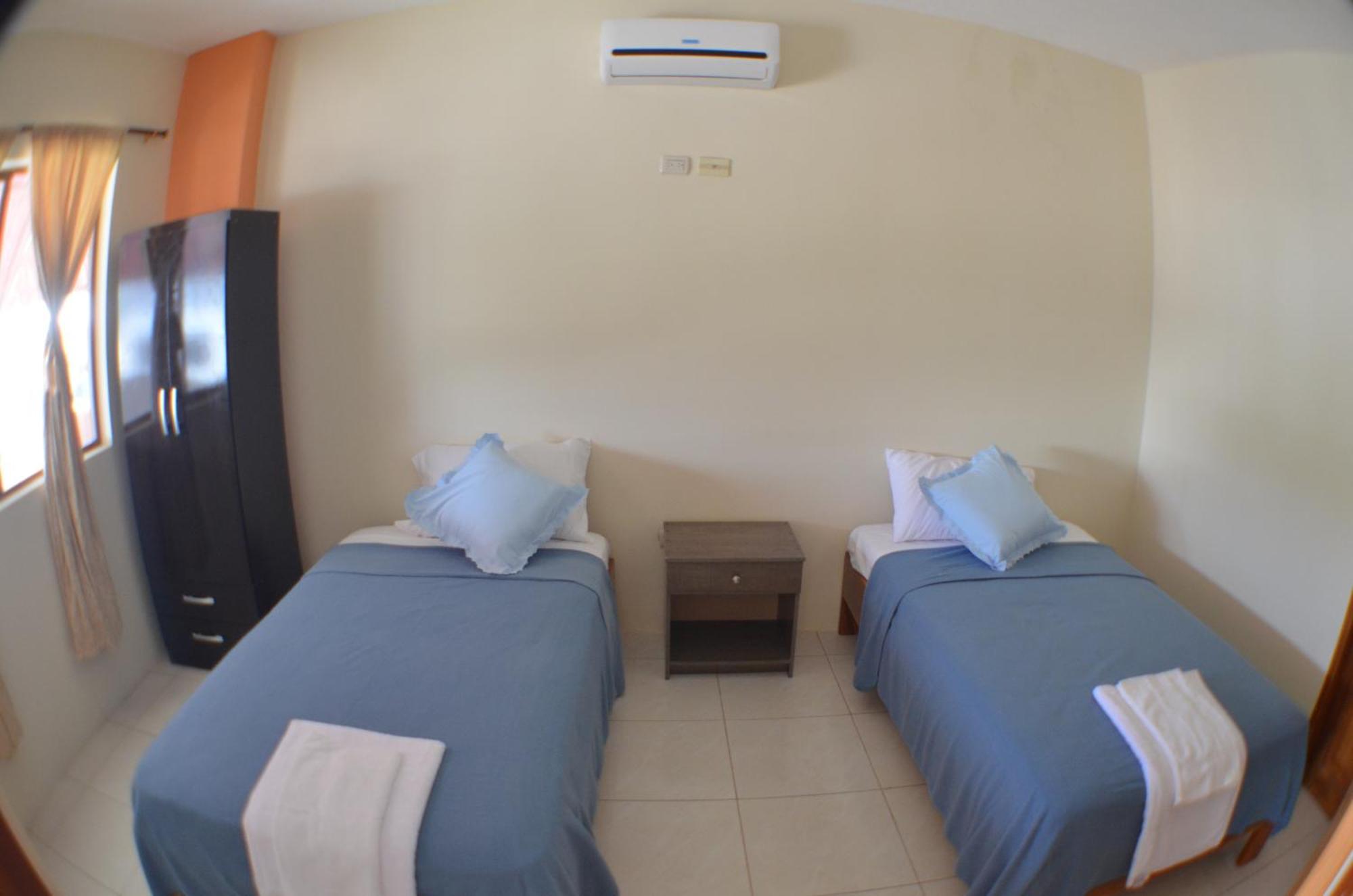 Hostal Tongo Reef Puerto Baquerizo Moreno Cameră foto