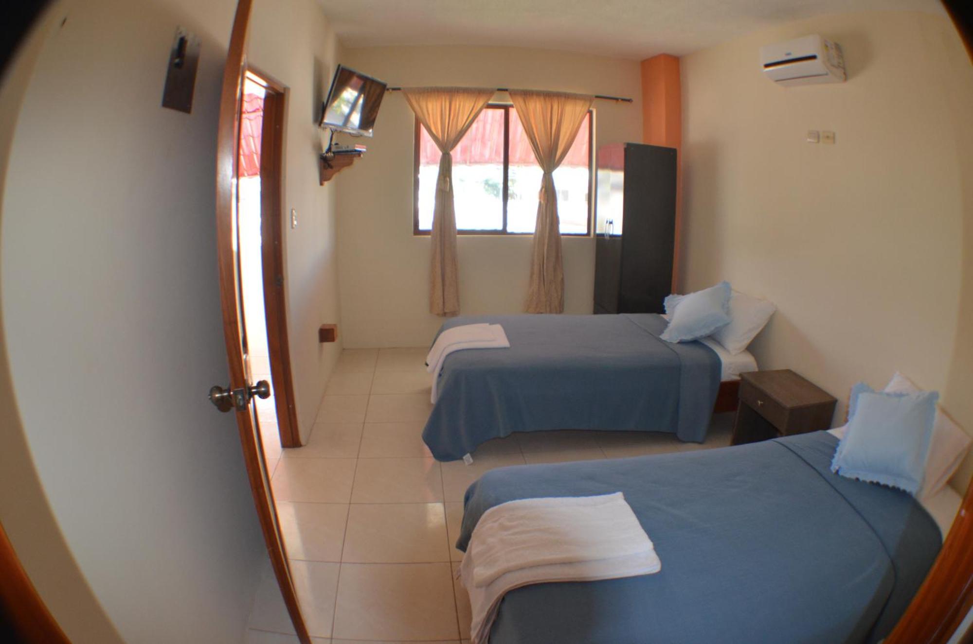 Hostal Tongo Reef Puerto Baquerizo Moreno Cameră foto